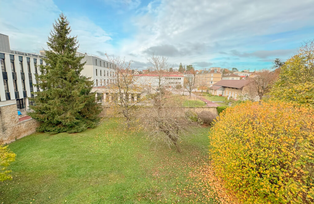 Photo-Hebert_Web-Horiz-01